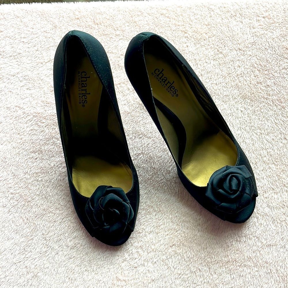 Charles by Charles David black rosette satin peep toe heel Stiletto formal